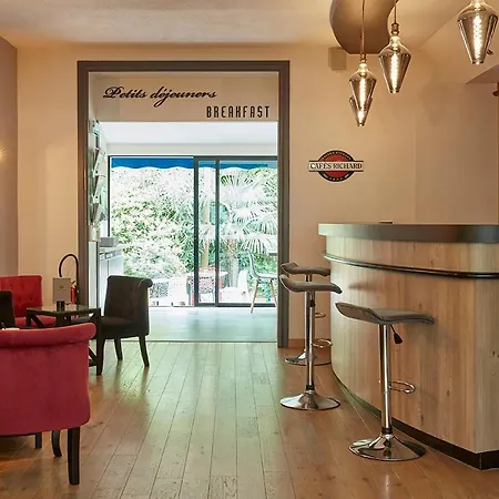 Hotel The Originals City, Les Oceanes,